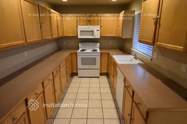 Photo - 13421 Des Moines Memorial Dr S