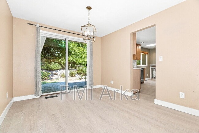 Photo - 1231 225th Ave NE