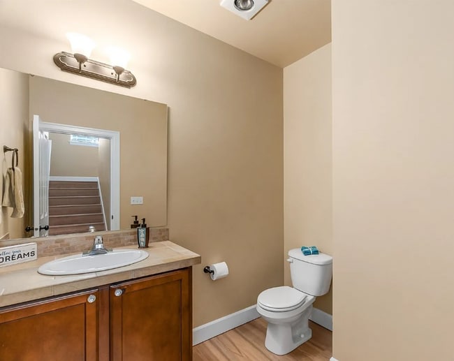 Photo - Rent: $2500 - 2 bed Condo Unit 105