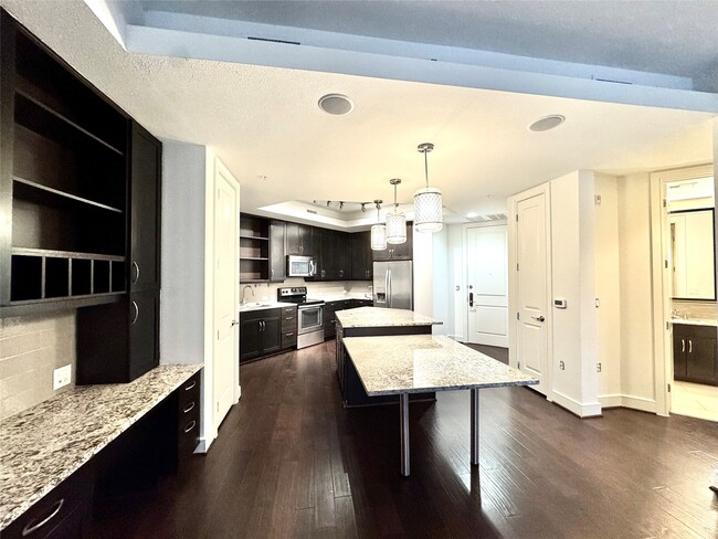 Building Photo - 2303 Mid Ln Unit 1527