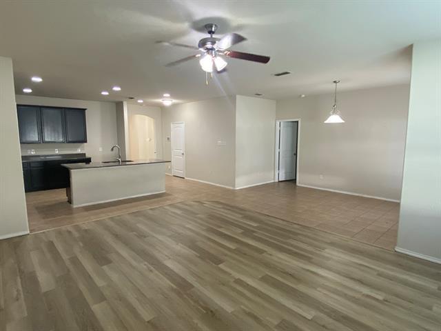 9145 Blackstone Dr