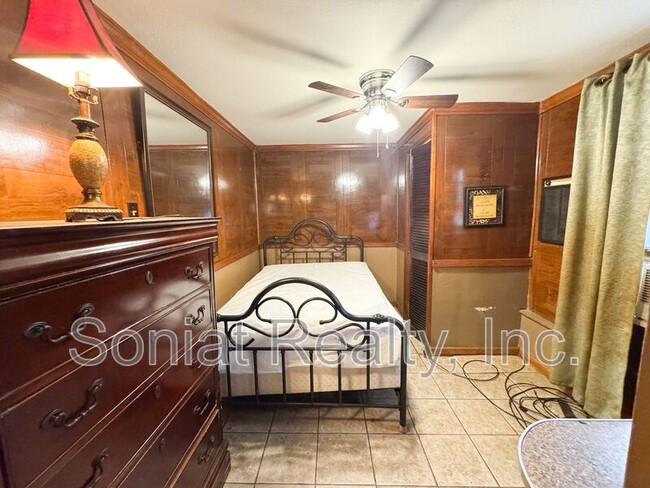 Photo - 1621 Crete St Unit 1