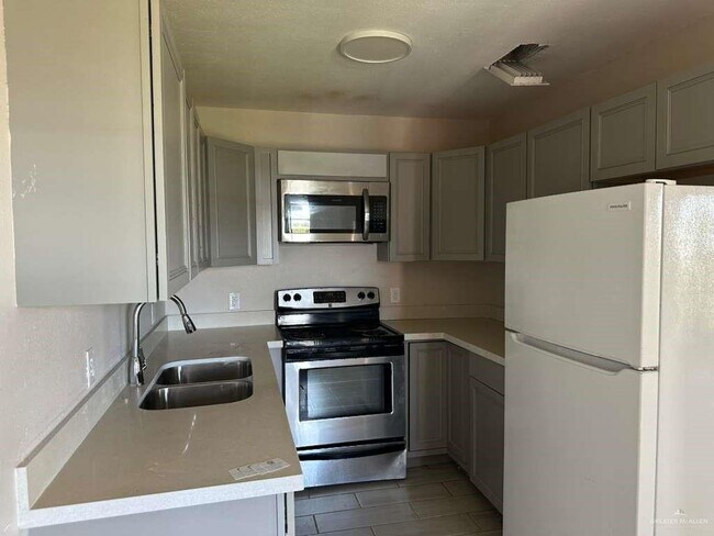 Photo - 10 Gastel Cir Unit 18