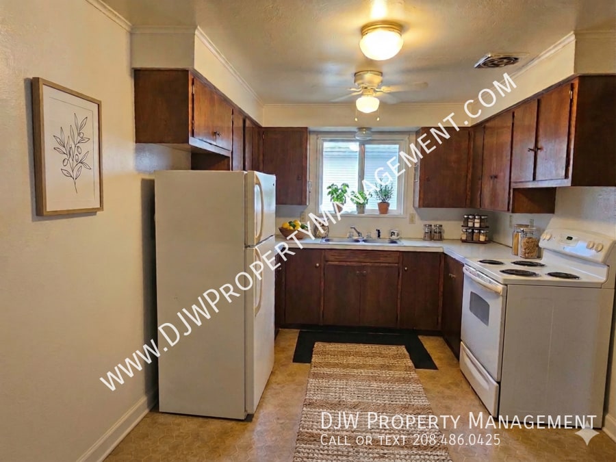 Photo - 918 NW 4th St Unidad B