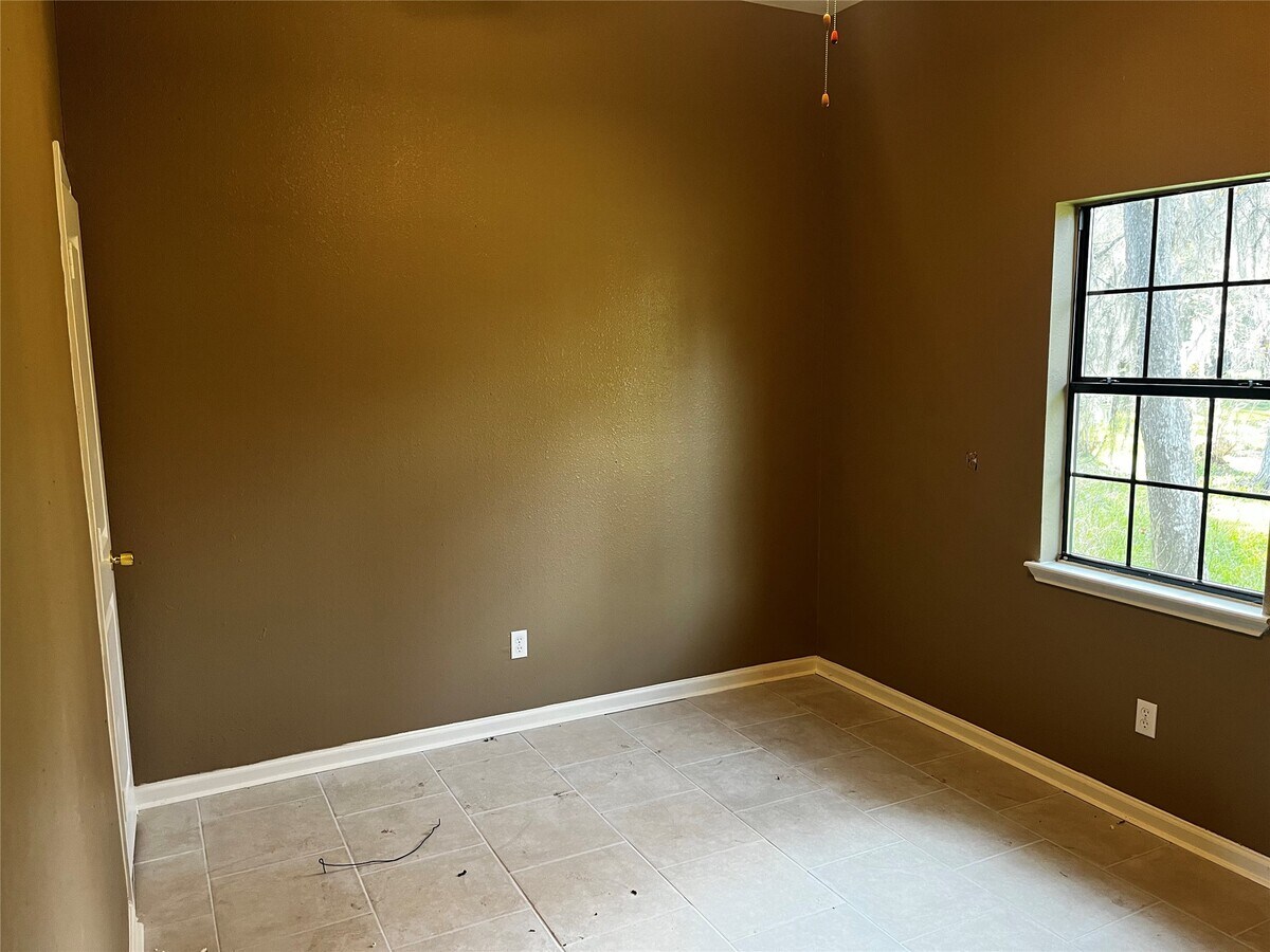 Photo - 141 County Rd 725
