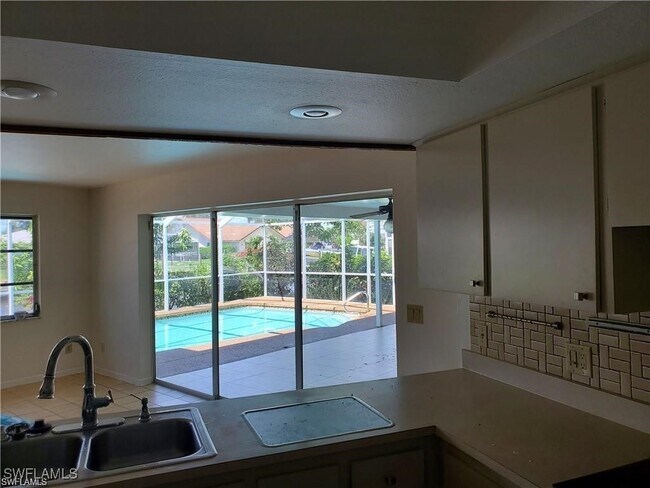 Photo - 1941 SE 37th St