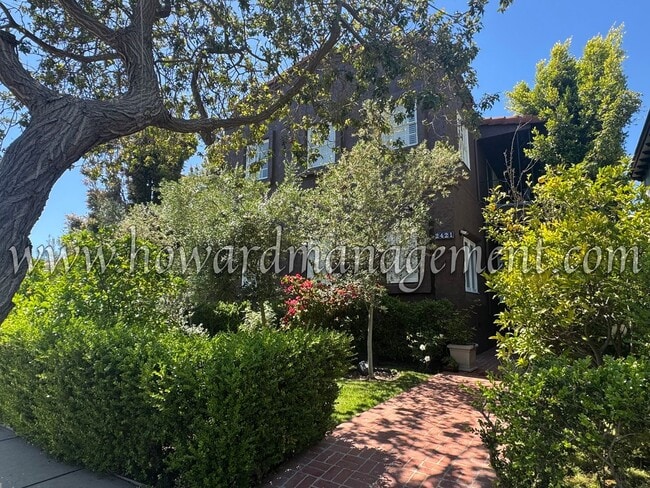 Private and Cozy 4 Bedroom Home located in... - Private and Cozy 4 Bedroom Home located in...