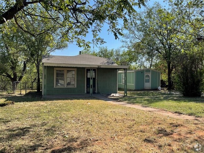Building Photo - 1241 Houston St Rental