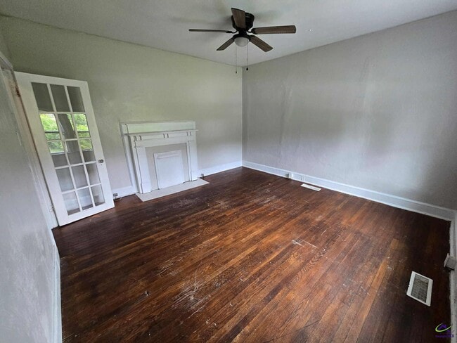 Photo - 1273 Hillyer Ave