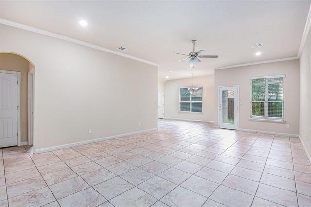 Photo - 729 Smyth St