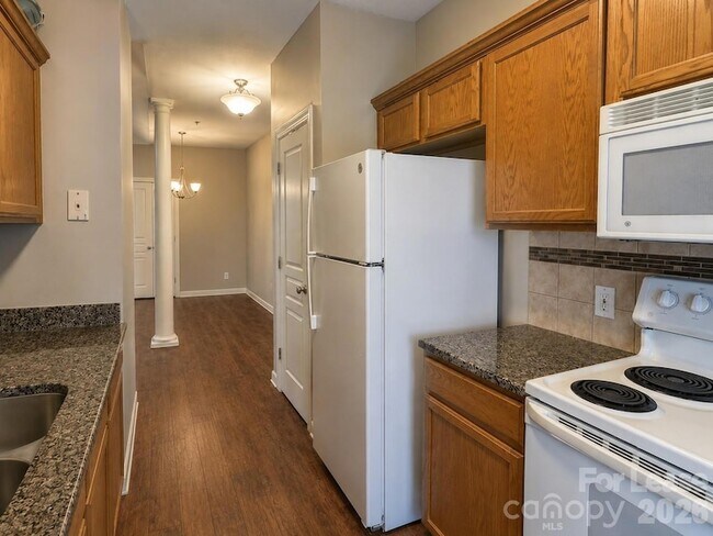 Photo - 18710 Oakhurst Blvd Unit 3A