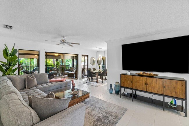 Photo - 50 Pelican Pointe Dr Unit 2050