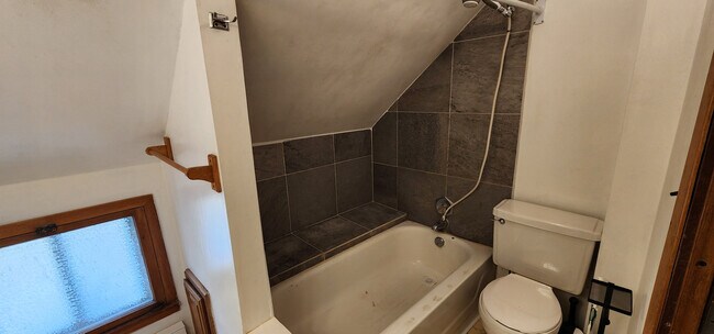 Photo - 32 11th St NW