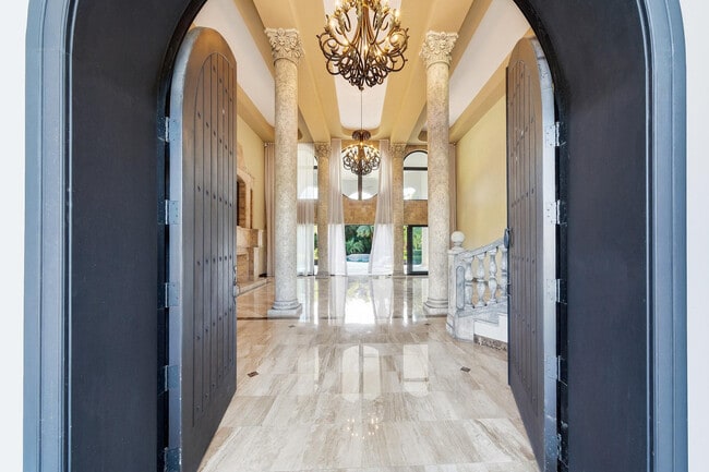 Photo - 10270 SW 58th St