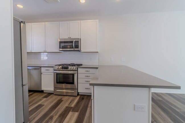 1548 Simsbury St Unit ZO- Simsbury St. 1548-2
