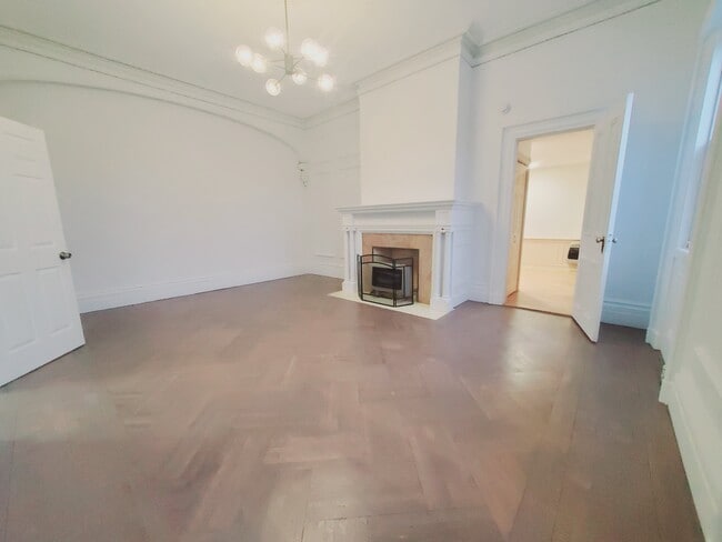 Photo - 23 Madison Pl Unit 1