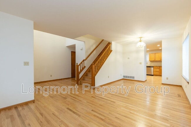 Photo - 709 Clarendon Dr