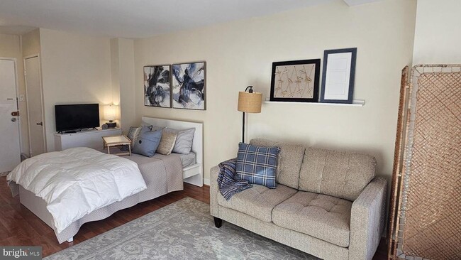 Photo - 1021 Arlington Blvd Unit 434