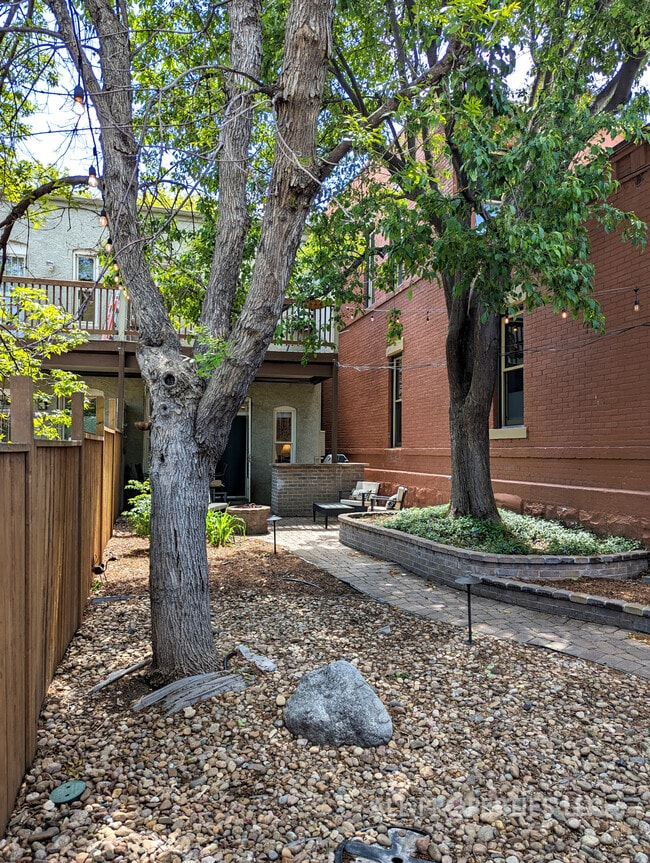 Photo - 2753 Champa St