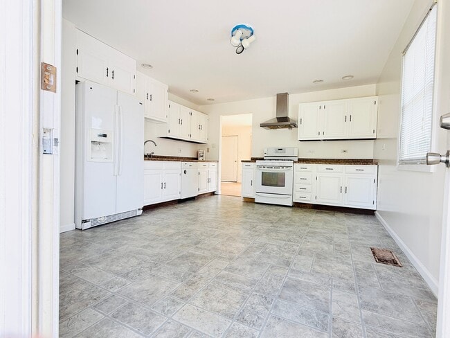 Photo - 2904 Stork Ct