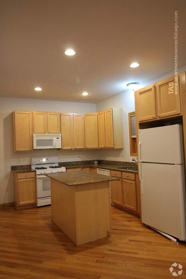 Building Photo - 1321 W Belmont Ave Unit 1 Rental