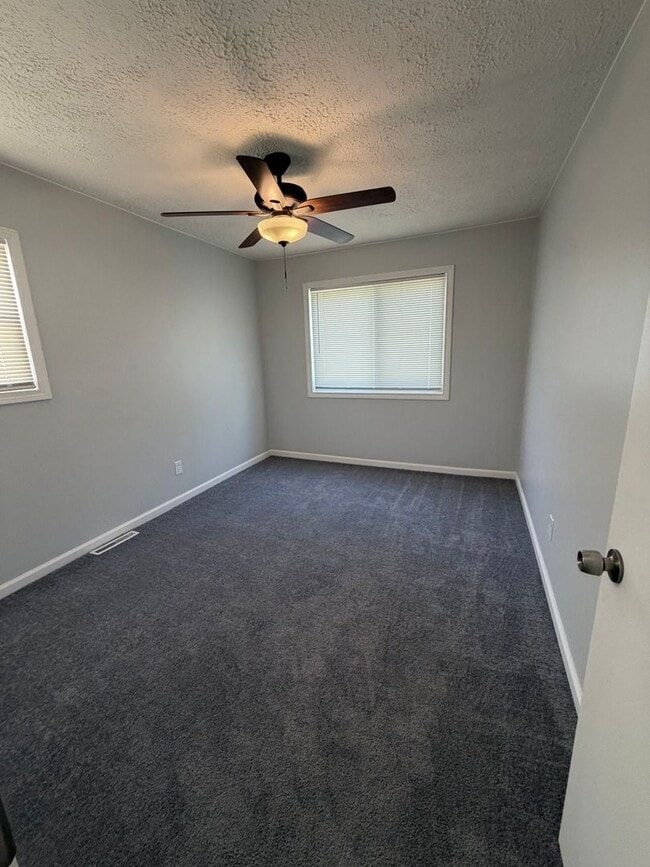 Photo - Cozy 2 bedroom Ranch in Warren