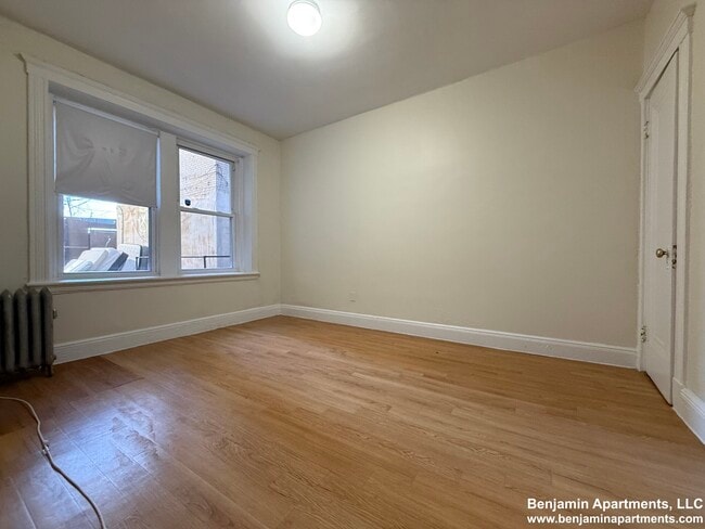 Building Photo - 1810 Commonwealth Ave Unit 1