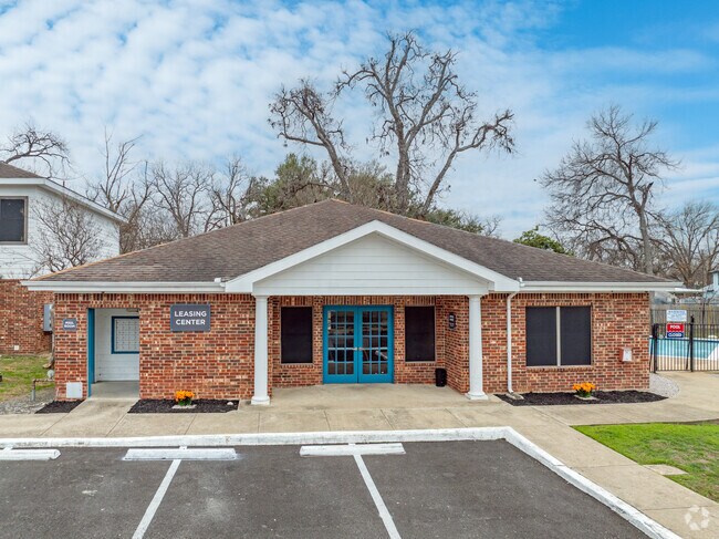 Leasing Office