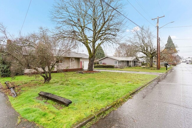 Photo - 2 bed, 1 bath ranch style home in Keizer, OR