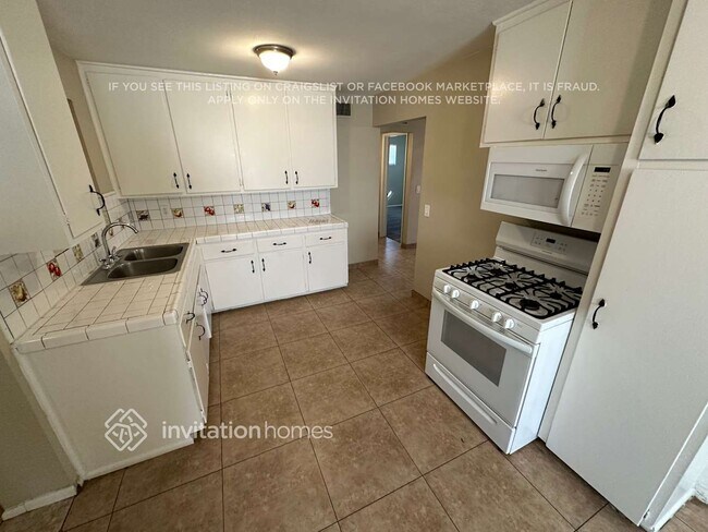 Photo - 4126 N Mitchell St