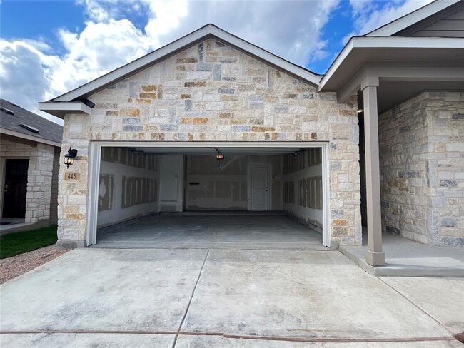 445 Blue Stem Rd