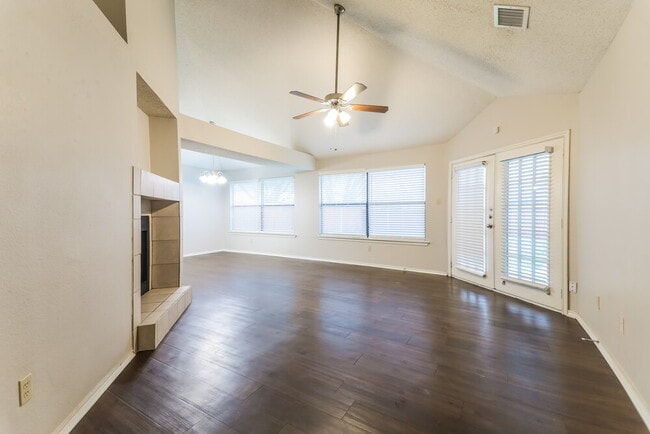 Photo - 3702 Knights Bridge Dr