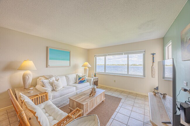 Photo - 1516 S Lakeside Dr Unit 203