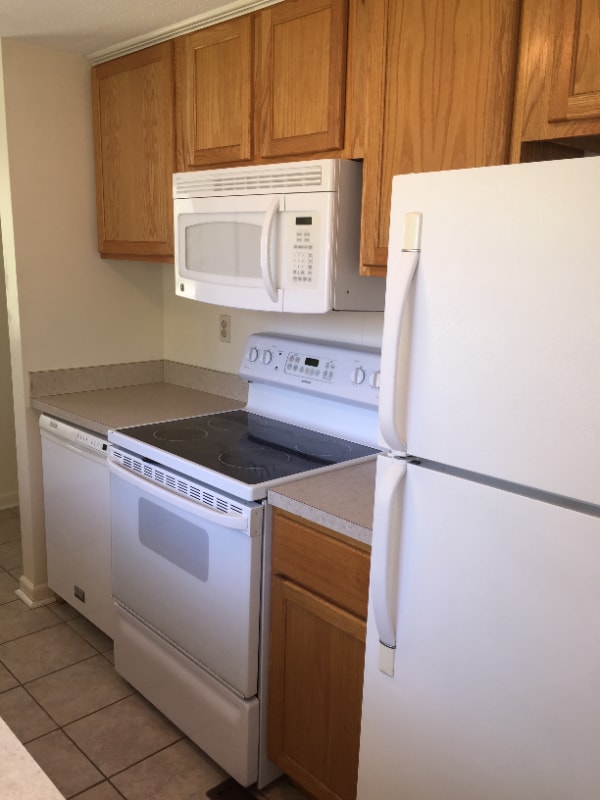 Photo - 715 Barlow St
