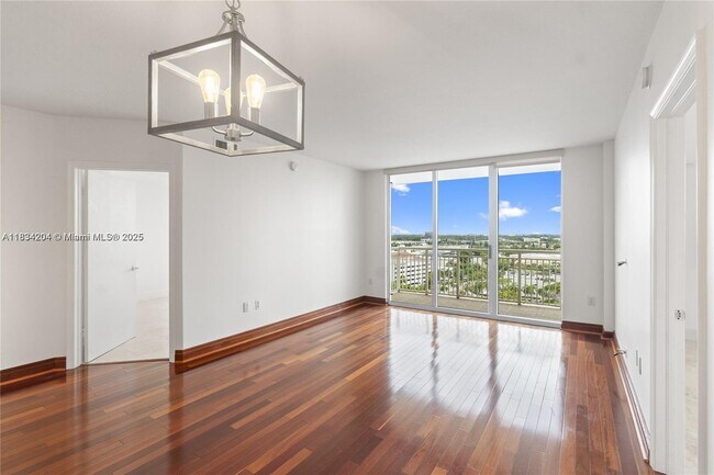 Photo - 19501 W Country Club Dr Unidad 1610