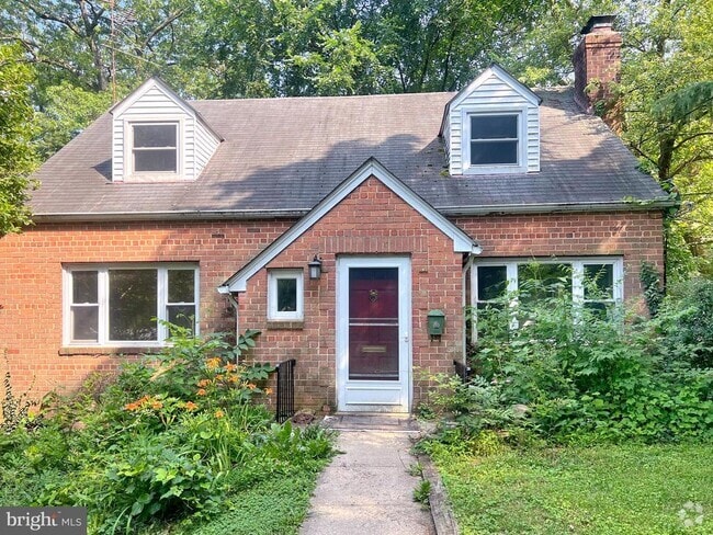 Building Photo - 2711 Parkway Rental
