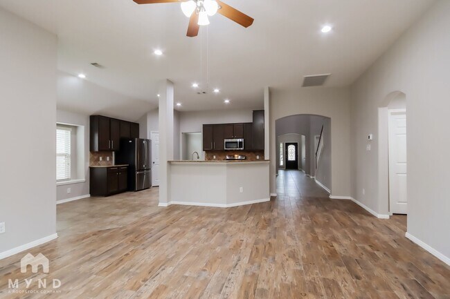 Photo - 20818 Falcon Hill St