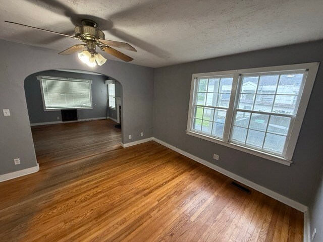 5336 Marion Ave