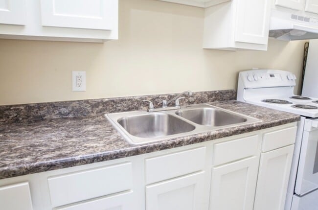 IMG_3809 - North Corner Pointe