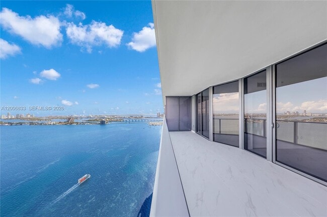 Photo - 700 NE 24th St Unit 3402