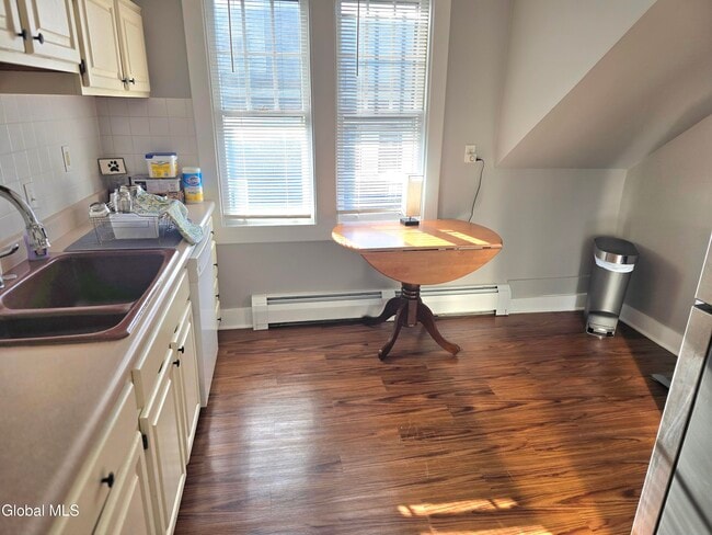 Photo - 31 Terrace Ave Unit 2