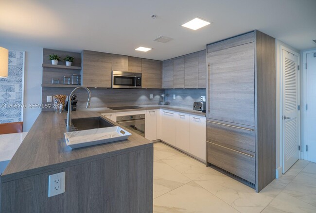 Photo - 400 Sunny Isles Blvd Unit 1402