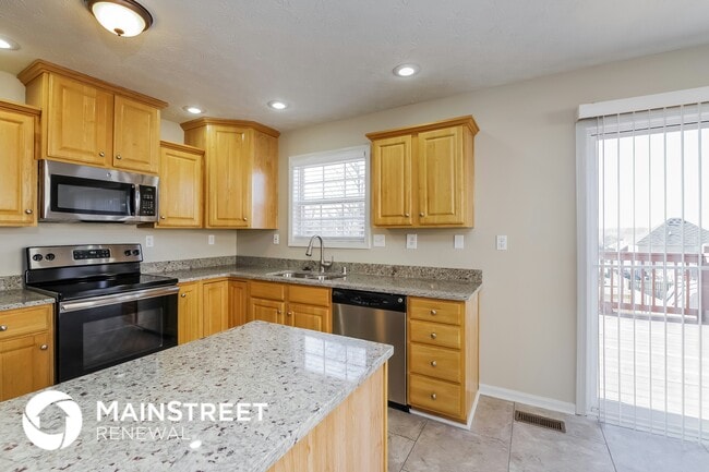 Photo - 904 Lyle Ct