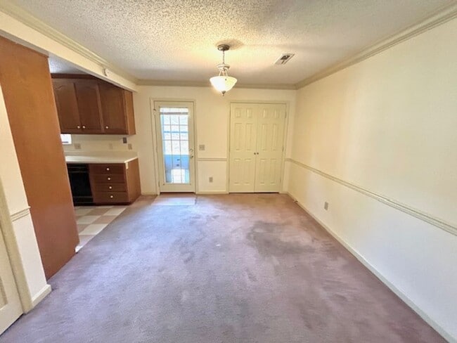 Photo - Spacious 2 Bed / 2.5 Bath Home in Madison