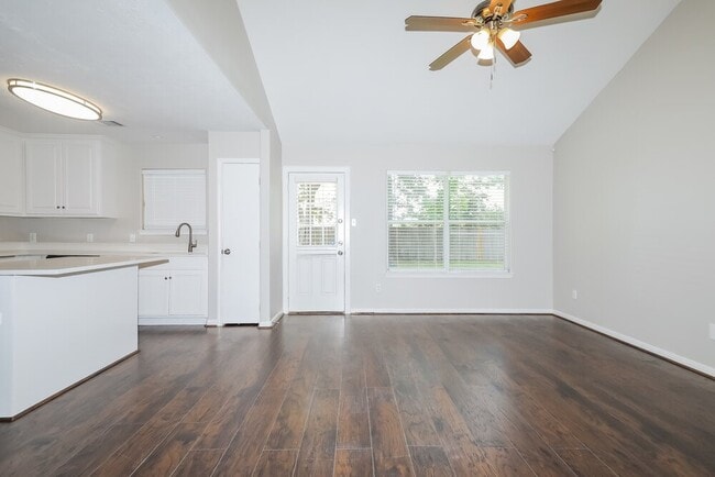 Photo - 16325 Sun View Ln