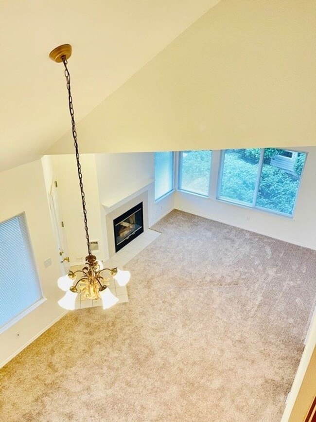 Photo - Beautiful 2 Bath Condo for Rent in the Hea...