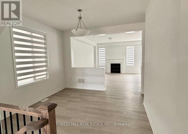 Photo - 1194 Stirling Todd Ter