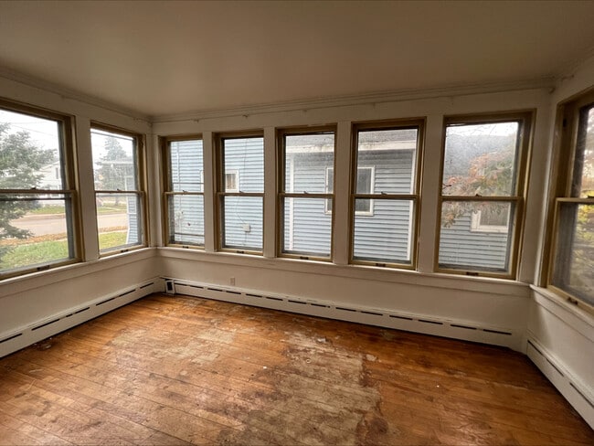 Photo - 60-62 Tayco St