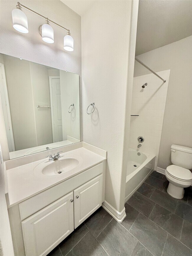 Photo - 15810 Tullich Knl Dr