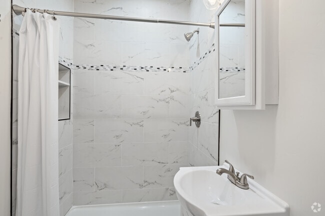 Bathroom - Studio - 500SF - Villa De Buenavista Apartments